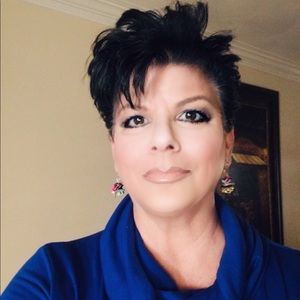 Meet your Posher, Donna